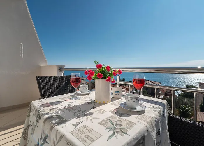 公寓 Duje 特罗吉尔