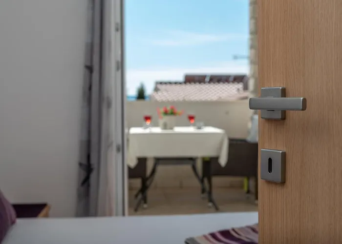 公寓 Duje 特罗吉尔