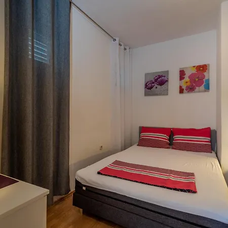 Duje Apartment