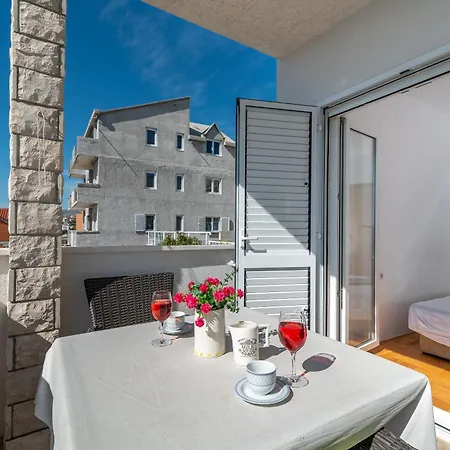 Apartment Duje *