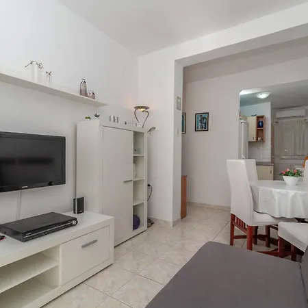 Apartment Duje *